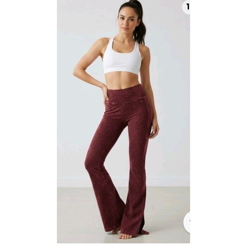 VICTORIA SECRET PINK FOLDOVER FLARE LEGGINGS RICH MAROON RED SPLATTER SIZE M